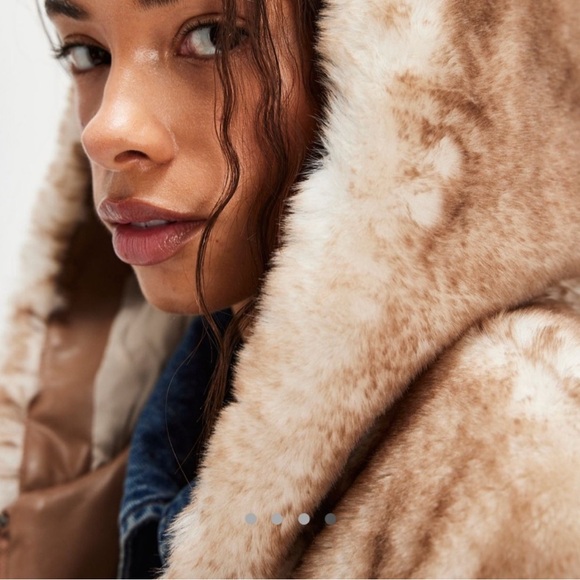 HANNAH HOODED FUR COAT IN BROWN (Soft Faux Fur) Retail at Free People $498 - Picture 4 of 4